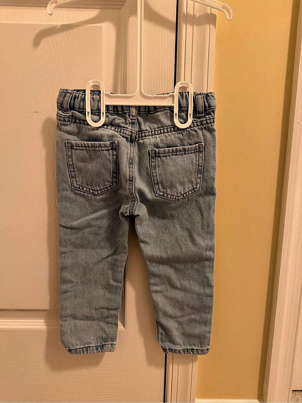 Zara Jeans - Picture 2 of 2